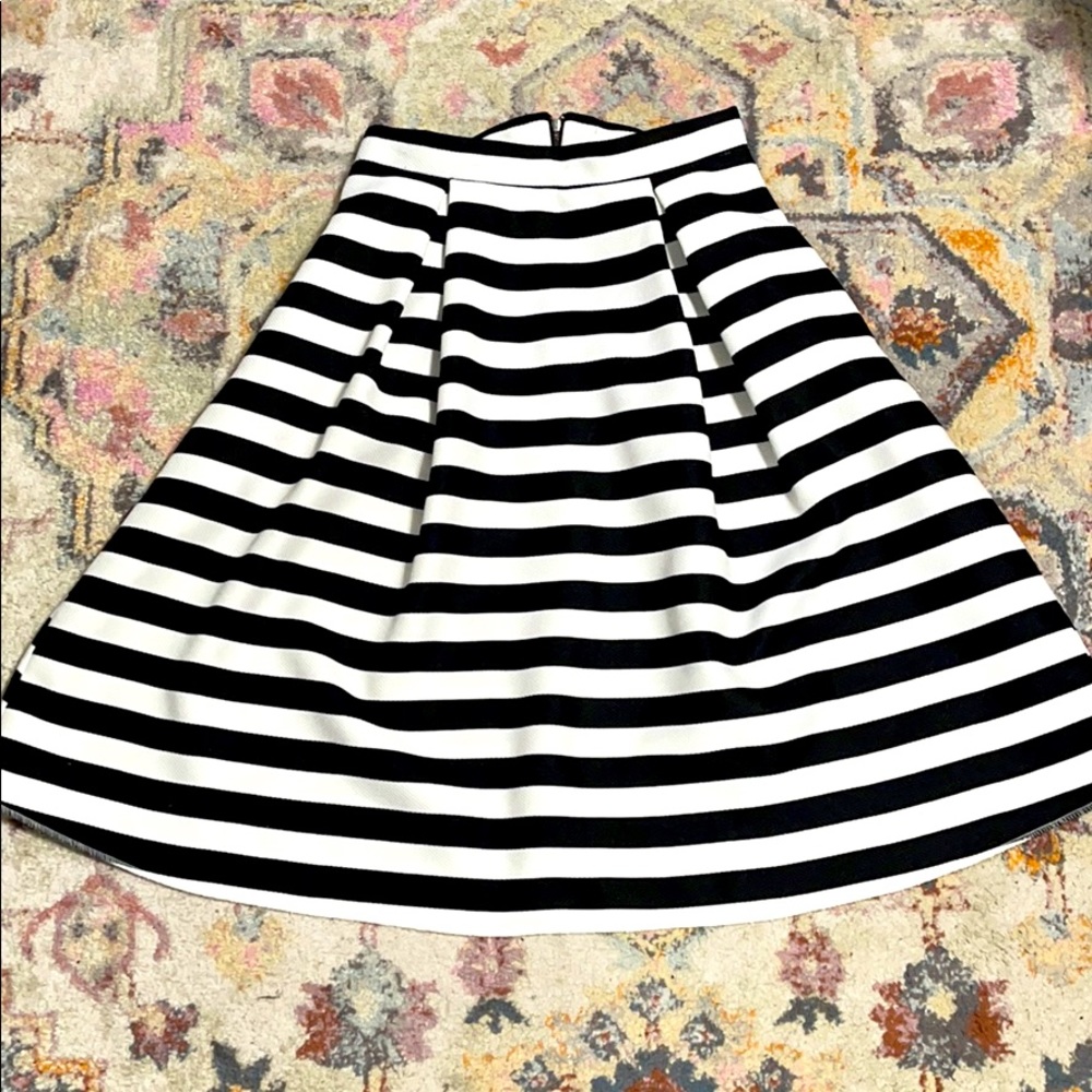 NWOT Haute Monde stripped midi skirt